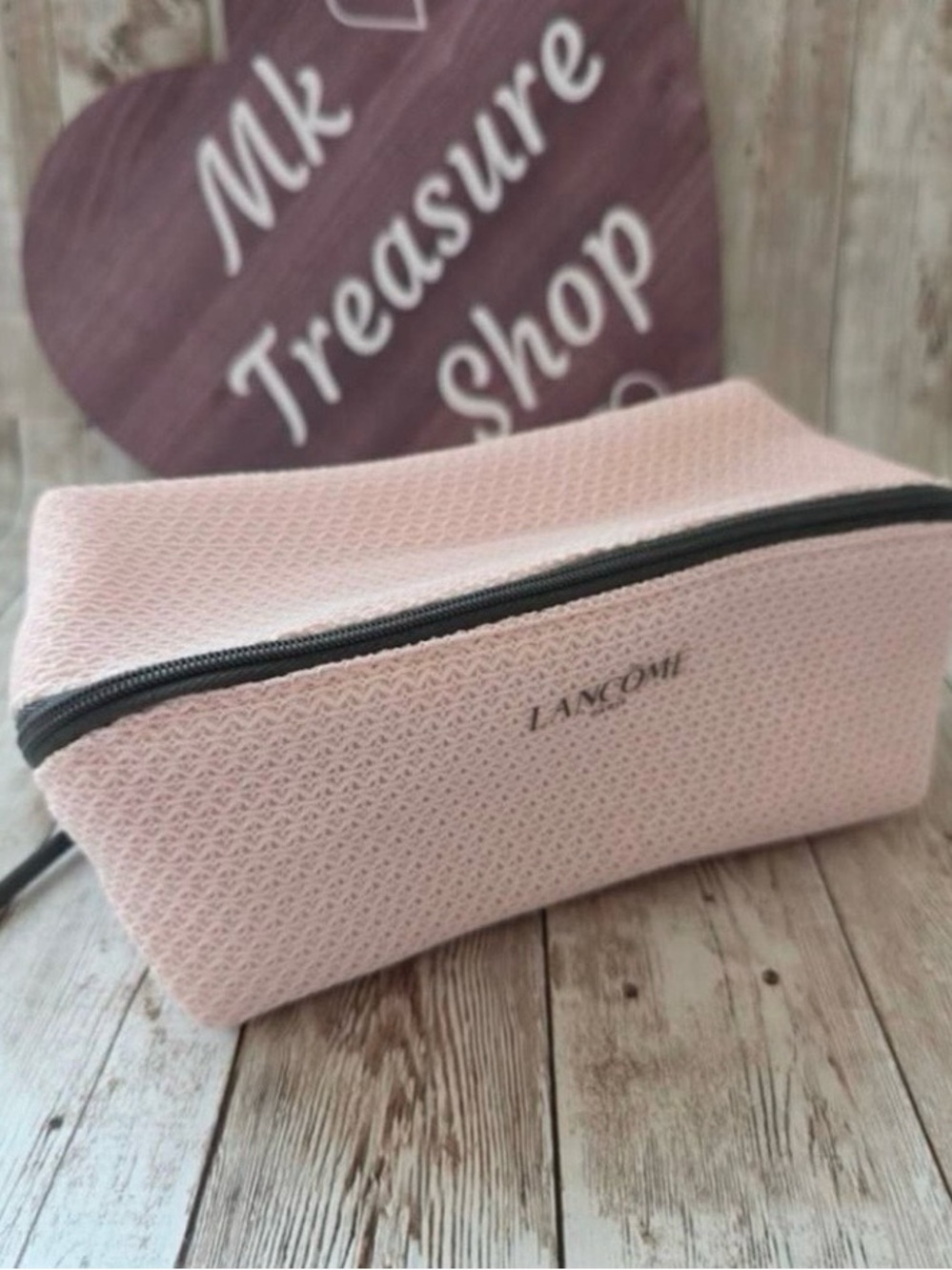 10/39$ Lancôme makeup bags